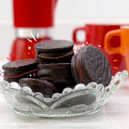 Mini Black Jorgito Alfajorcitos filled with Dulce de Leche, 160 g / 5.64 oz (Pack of 6 units)